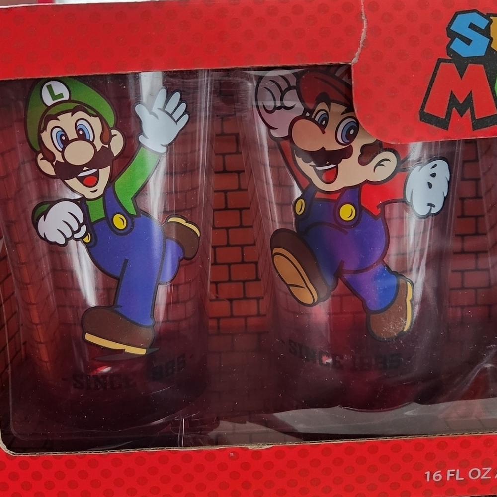 đ Super Mario Bros 16 oz Glass Set â Nintendo Licensed â Luigi Mario Peach Yosh - Picture 2 of 5